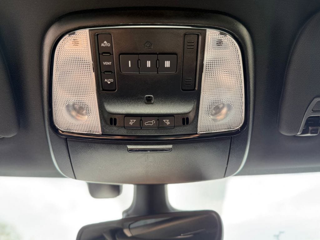 Used 2025 Dodge Durango R/T AWD/4WD image 23