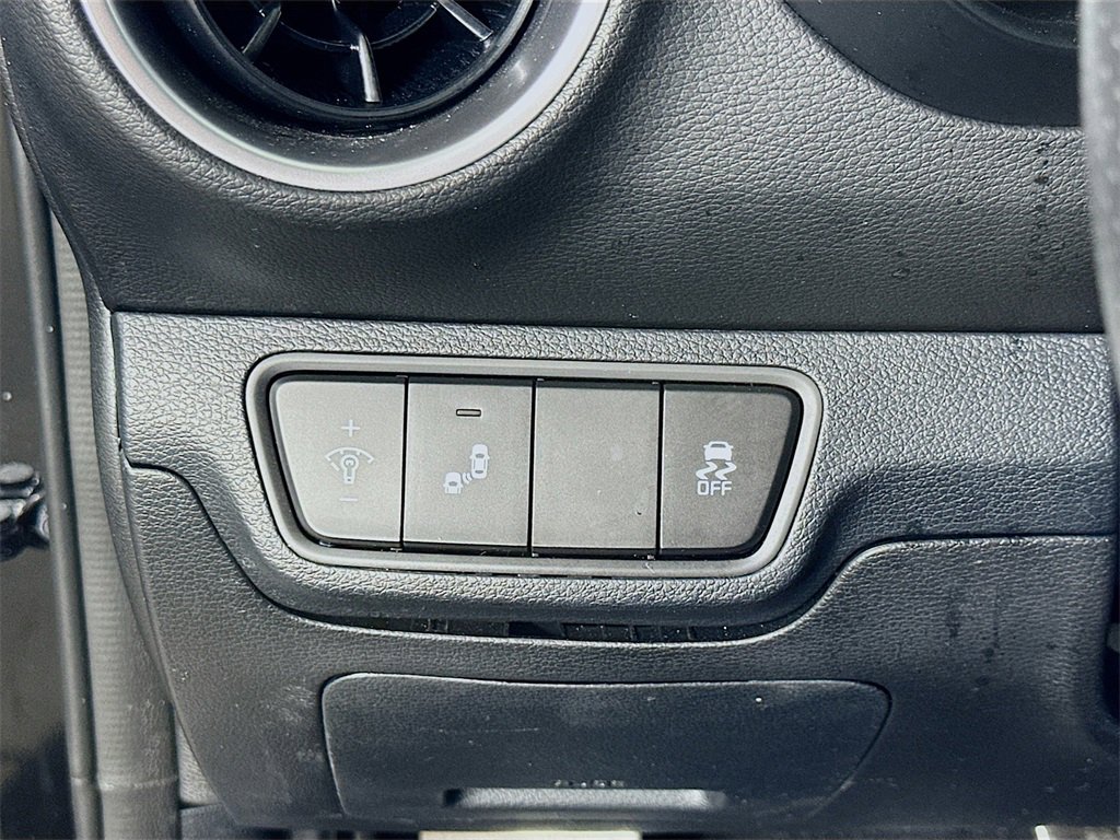 Used 2024 Kia Forte GT-Line w/ GT-Line Premium Package image 21