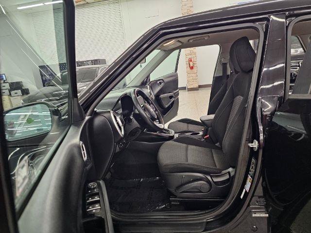 Used 2020 Kia Soul S FWD image 29