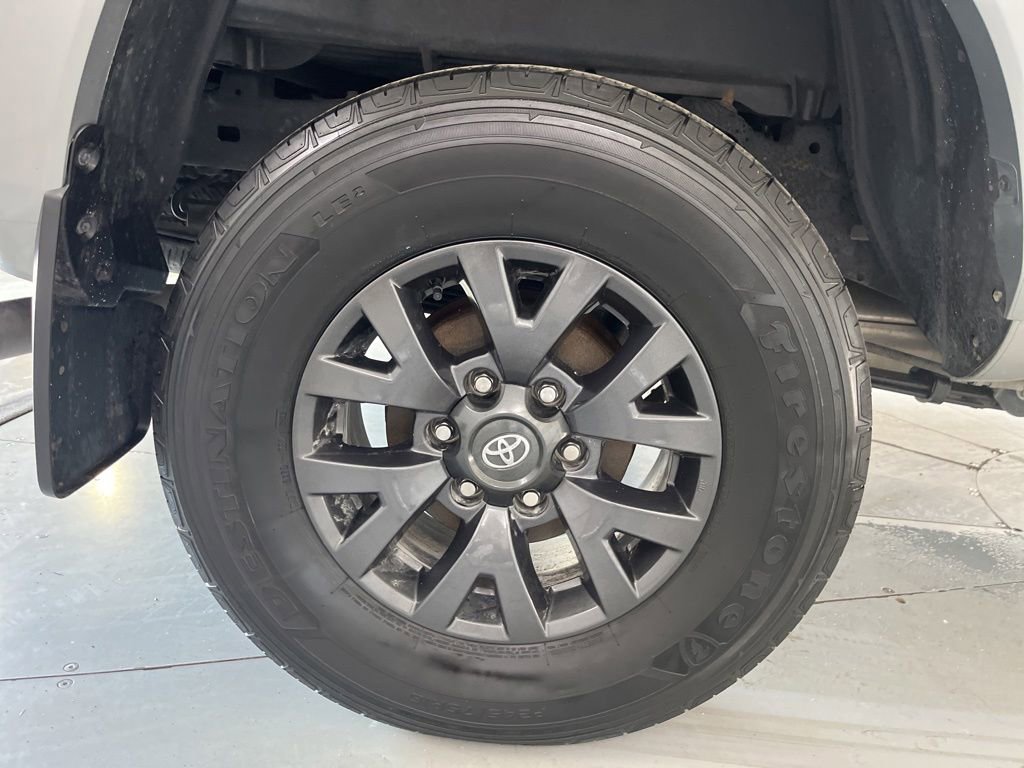 Used 2023 Toyota Tacoma SR5 RWD image 16