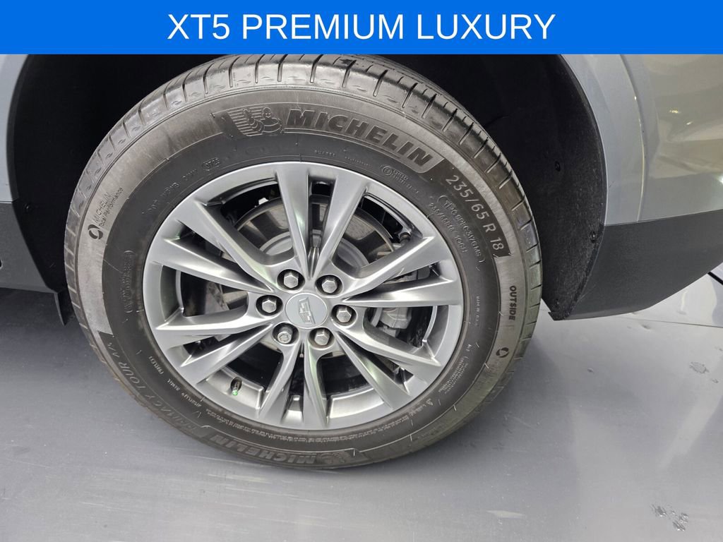 Used 2023 Cadillac XT5 Premium Luxury image 16
