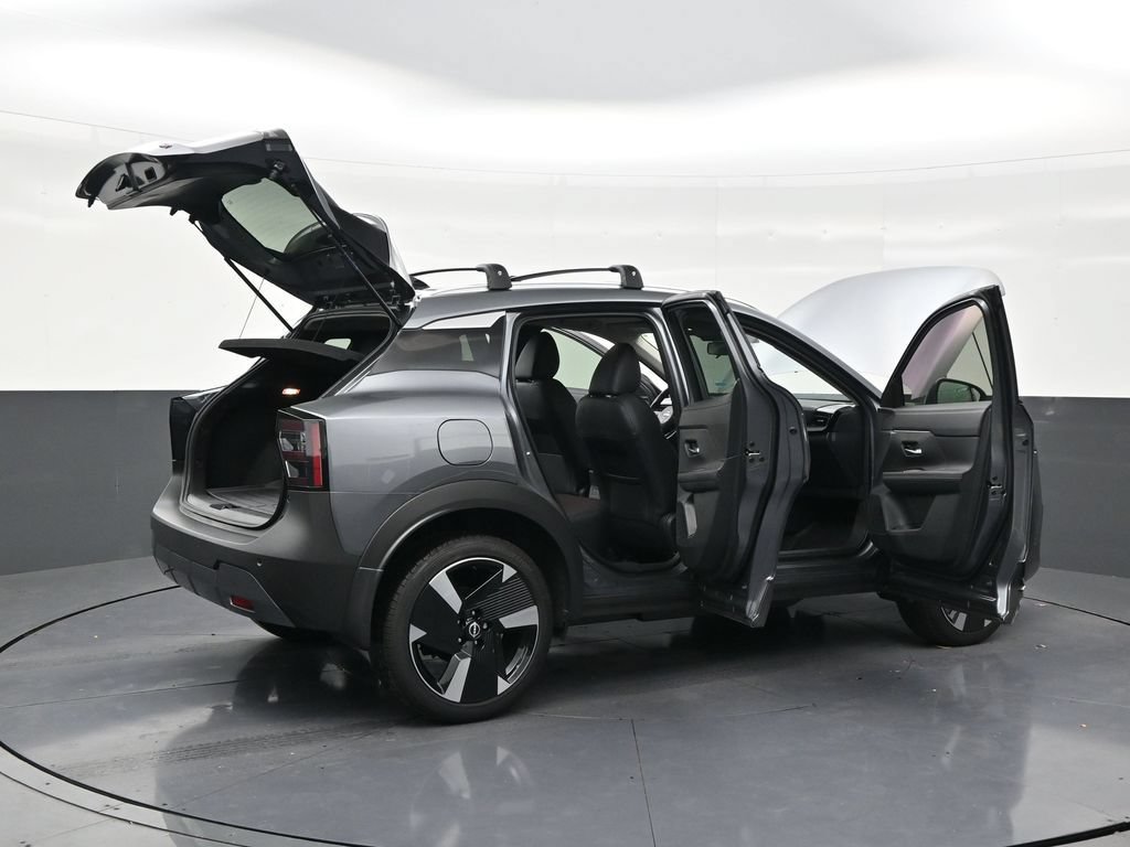 Used 2026 Nissan Kicks SR FWD image 29