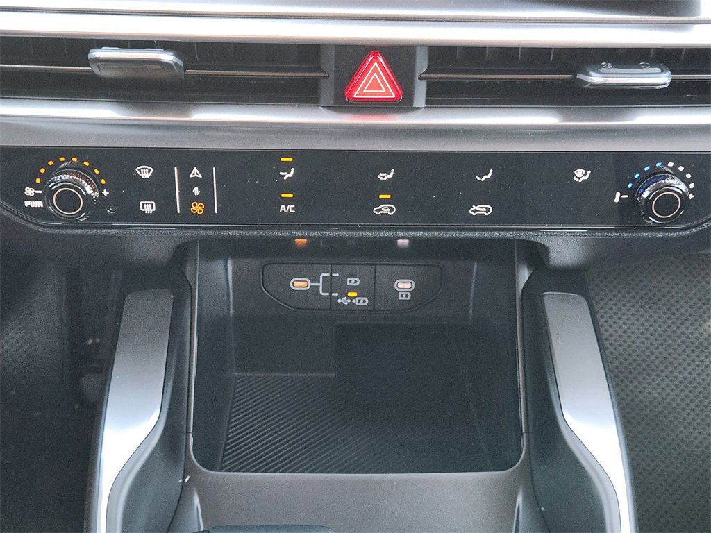 New 2026 Kia Sorento LX image 14