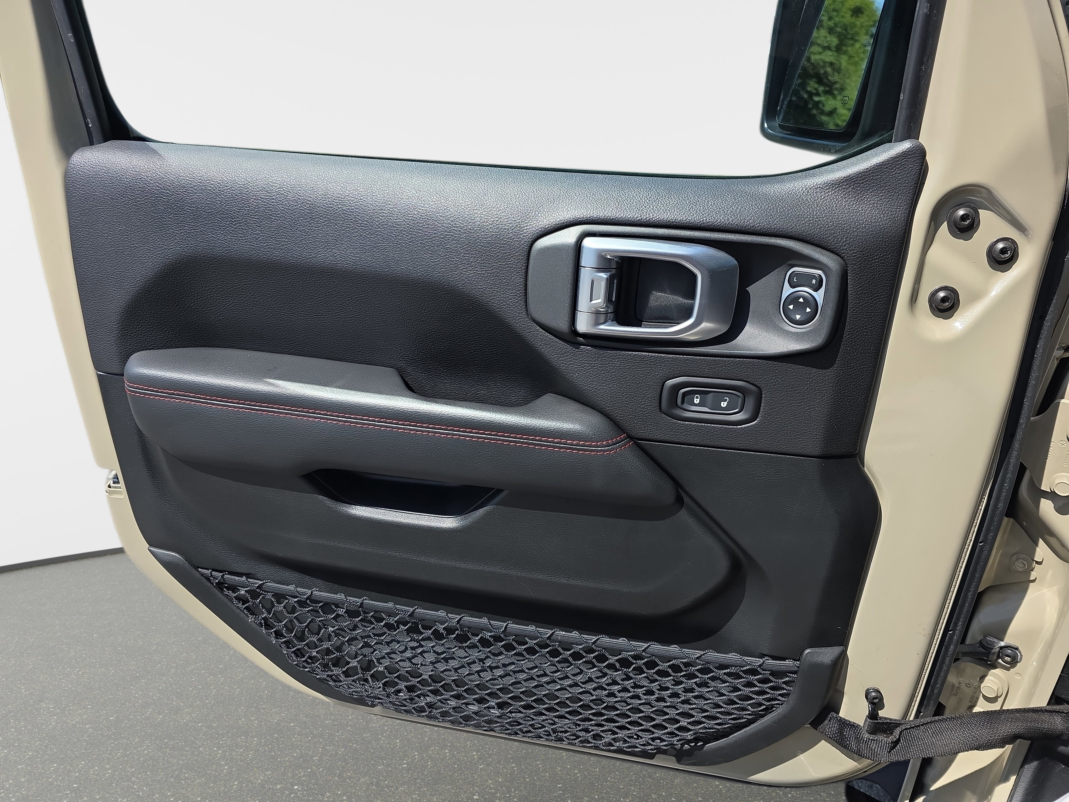 Used 2020 Jeep Gladiator Rubicon AWD/4WD image 23