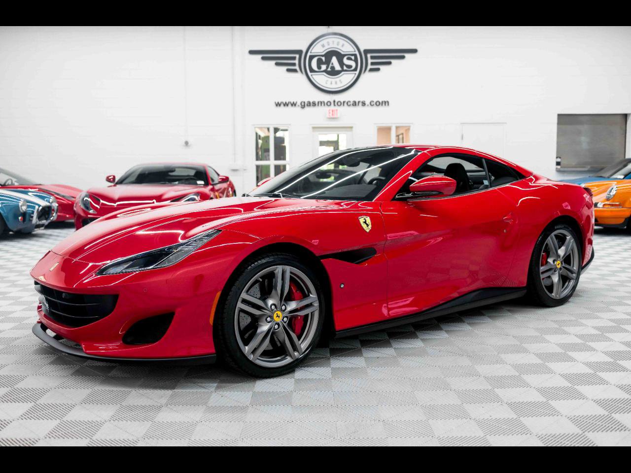 Used 2019 Ferrari Portofino RWD image 5