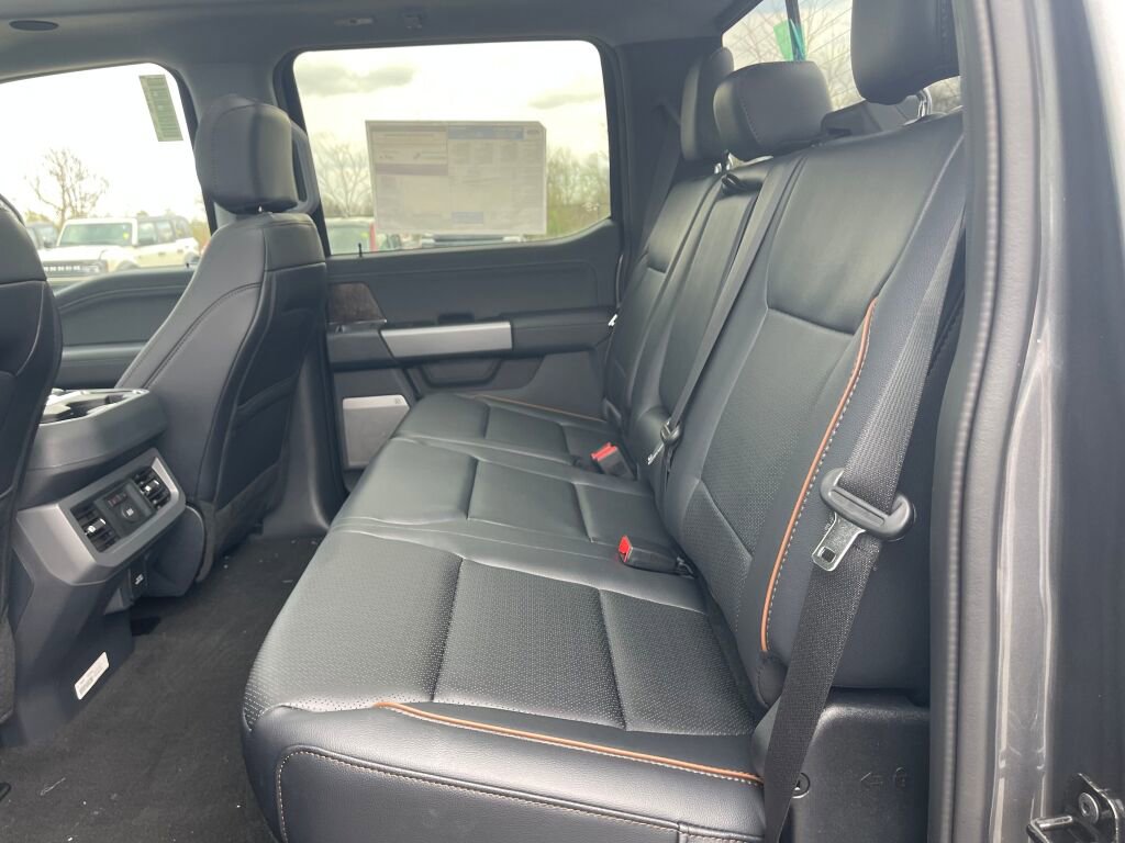 New 2026 Ford F350 Lariat w/ Black Appearance Package AWD/4WD image 21