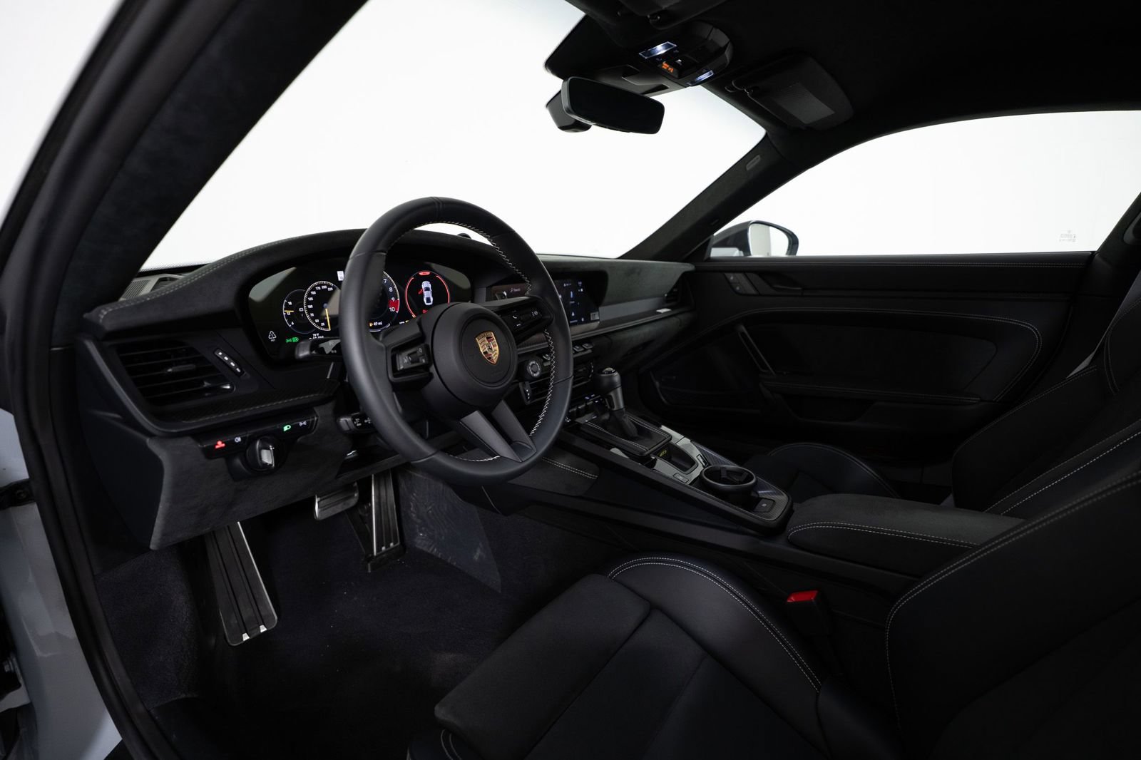 Used 2025 Porsche 911 GT3 RWD image 43