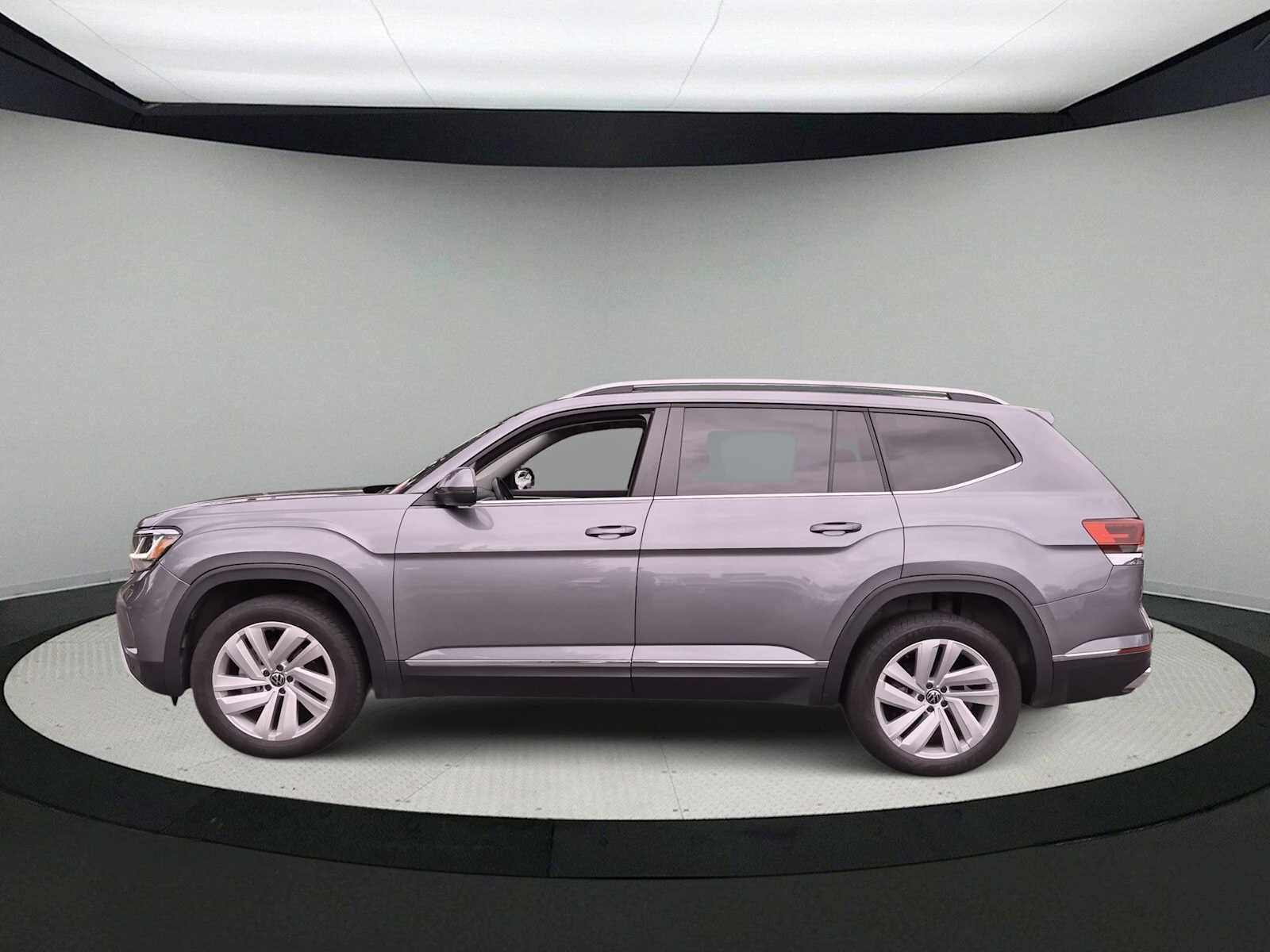 Used 2021 Volkswagen Atlas SEL AWD/4WD image 5