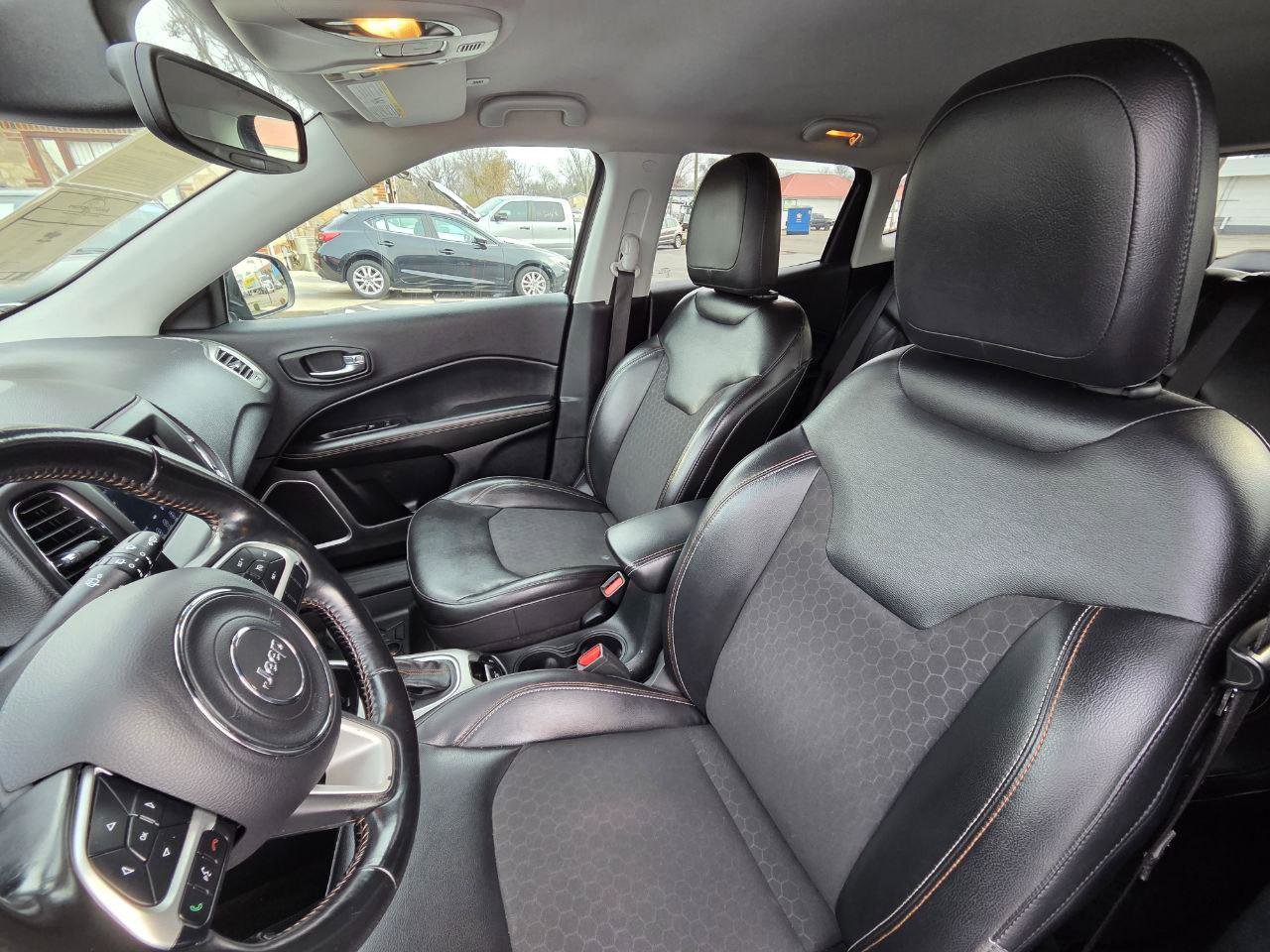 Used 2018 Jeep Compass Latitude w/ Popular Equipment Group AWD/4WD image 13
