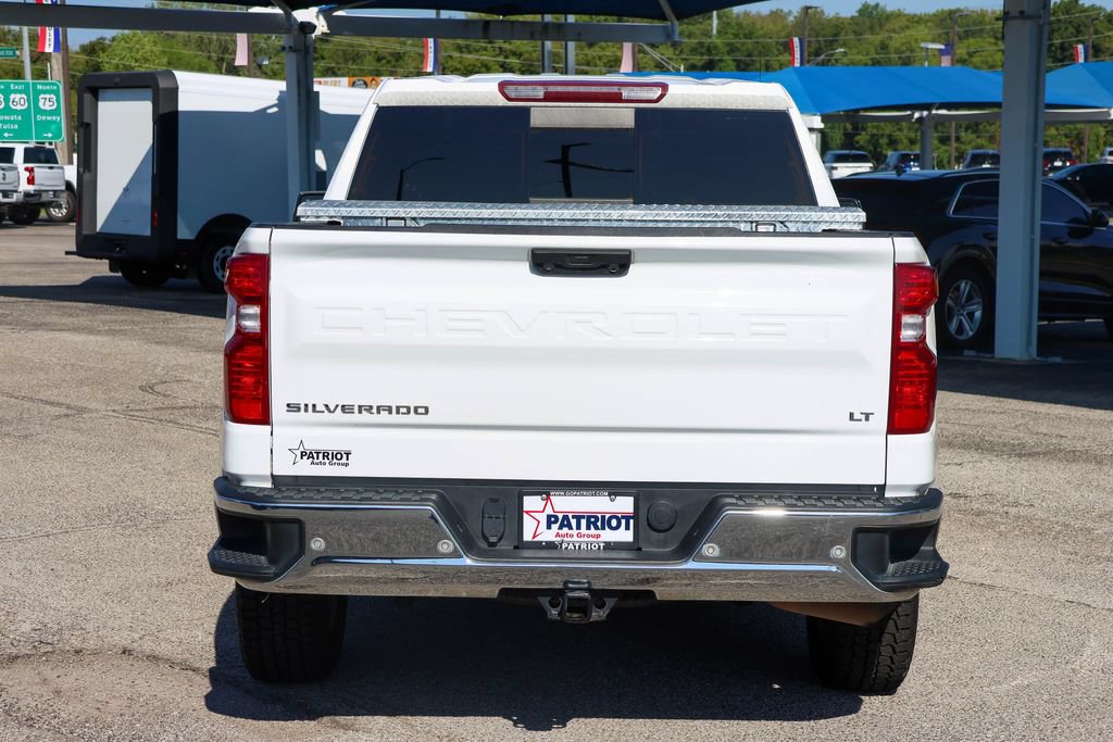 Used 2023 Chevrolet Silverado 1500 LT w/ Convenience Package II RWD image 4