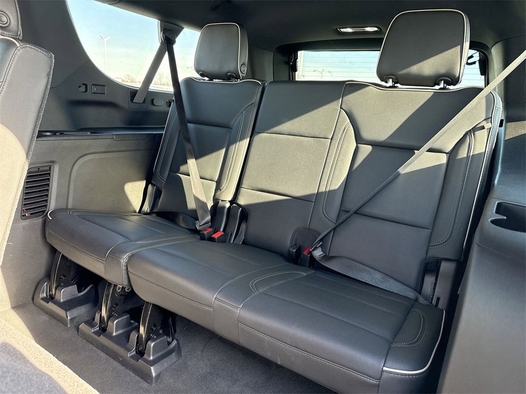 Used 2021 GMC Yukon XL SLT image 24