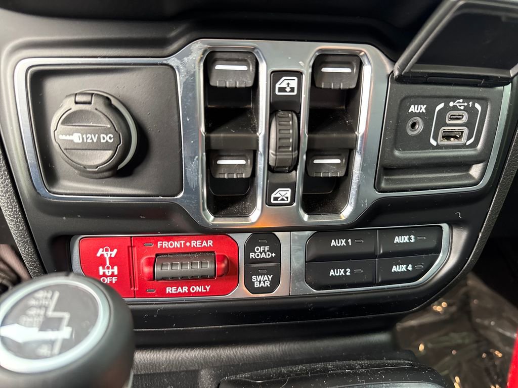 Certified 2025 Jeep Wrangler Rubicon 392 image 37