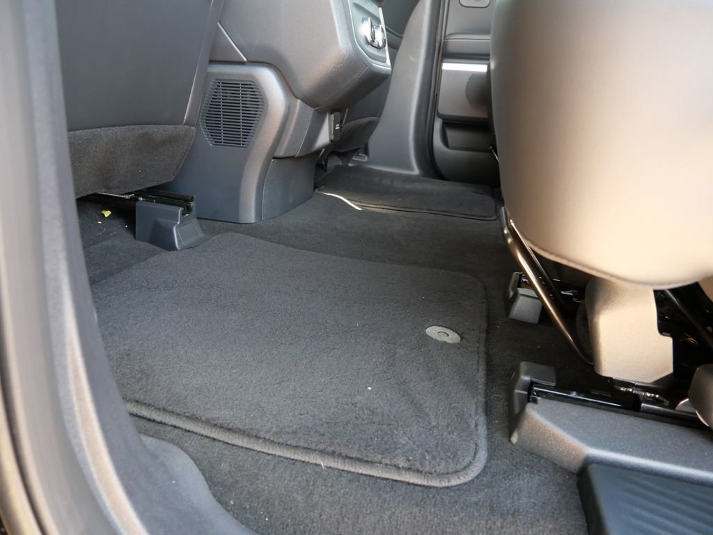 New 2025 Ford Expedition Platinum w/ Driver's Package image 12