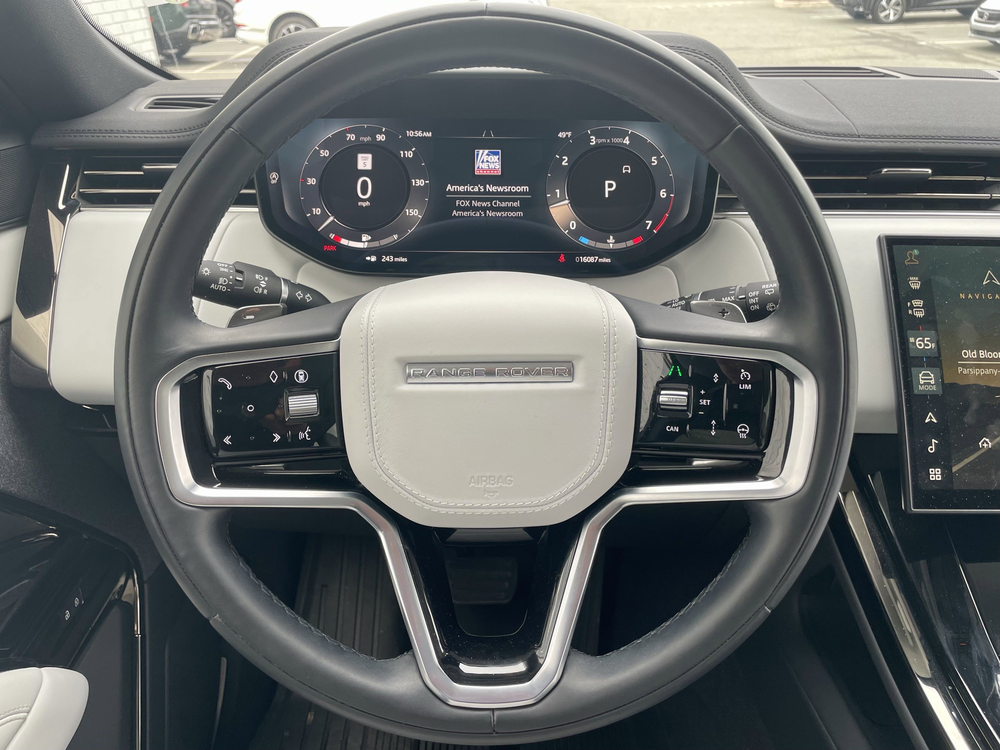 Certified 2024 Land Rover Range Rover Sport SE image 21