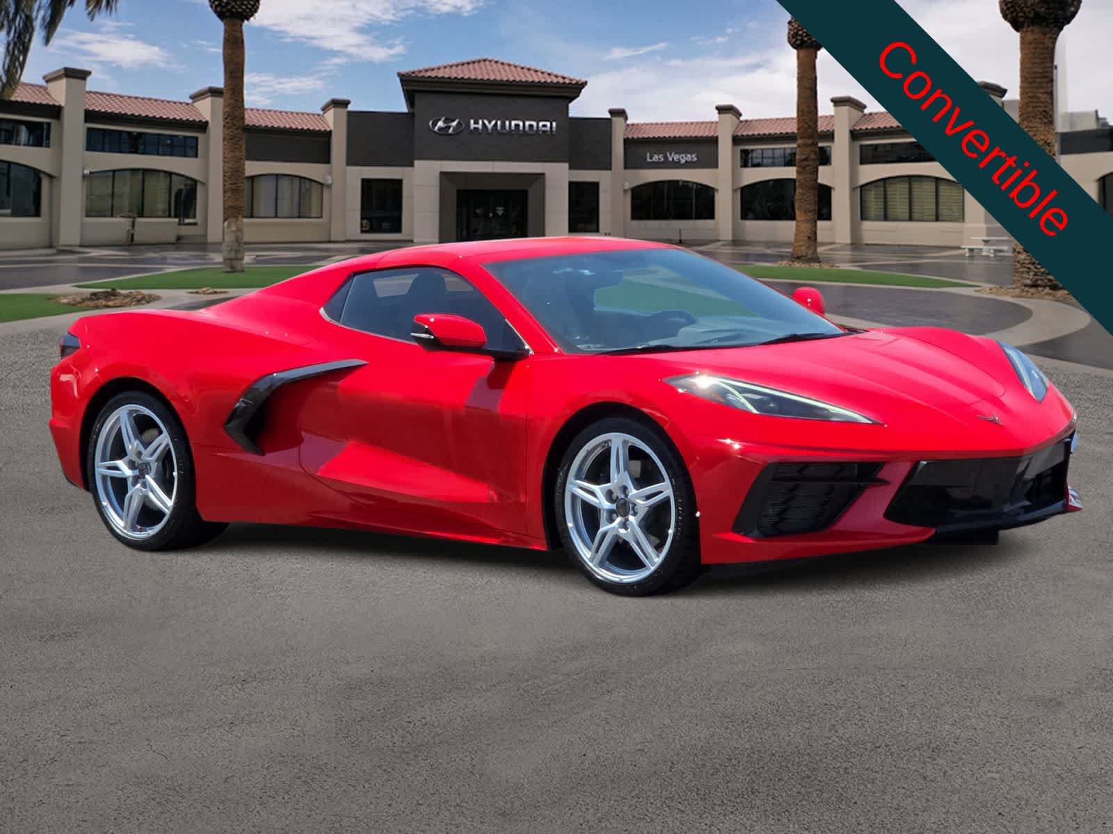 Used 2022 Chevrolet Corvette Stingray Convertible w/ 1LT RWD image 2