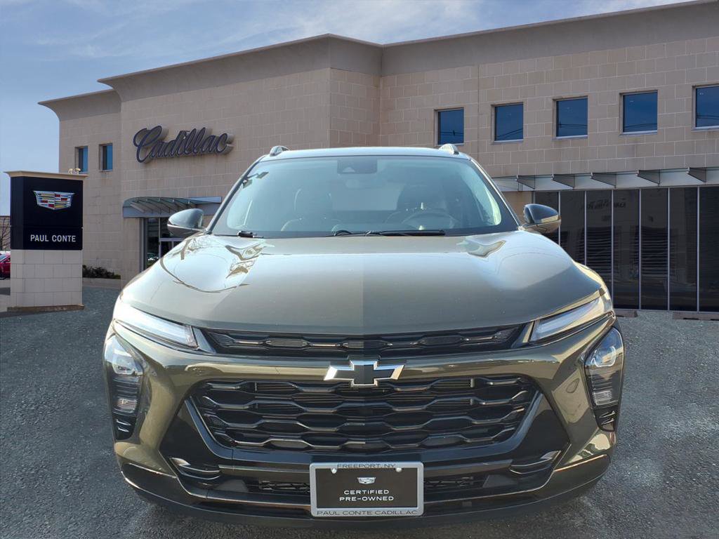 Used 2024 Chevrolet Trax ACTIV w/ Sunroof Package image 2