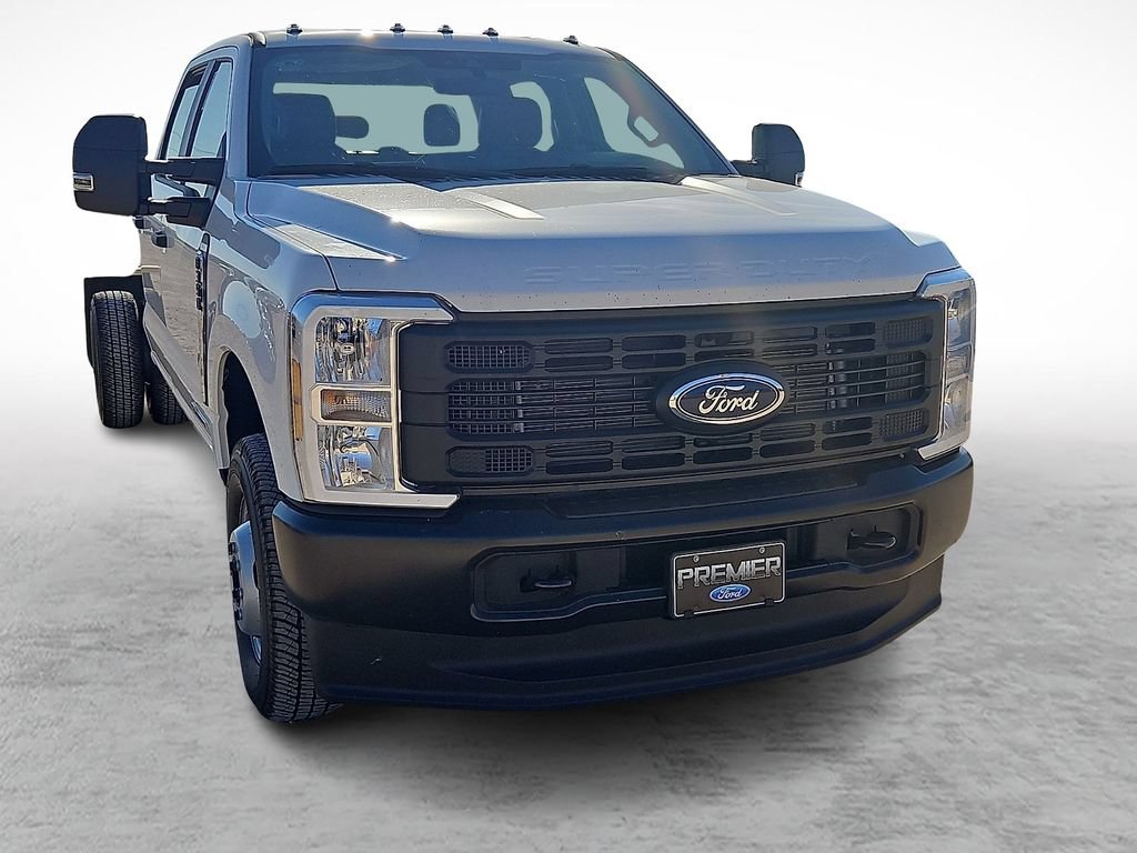New 2026 Ford F350 XL AWD/4WD image 2