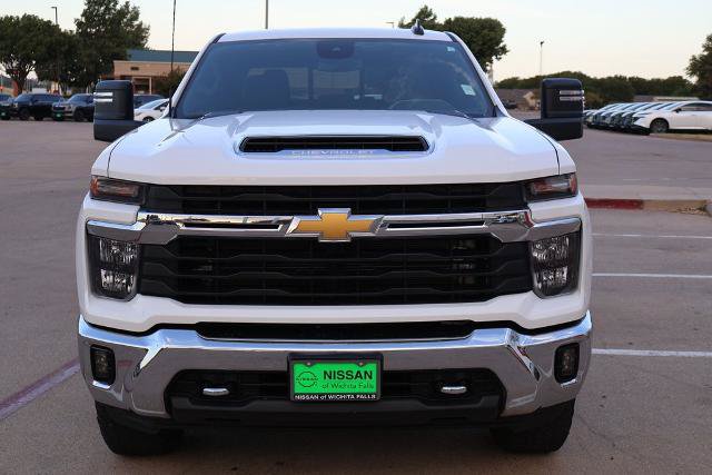 Used 2025 Chevrolet Silverado 3500 LT AWD/4WD image 6