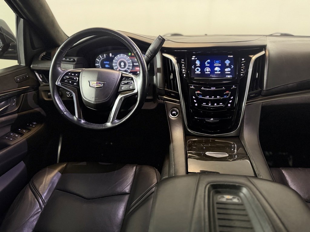 Used 2019 Cadillac Escalade ESV Platinum image 12