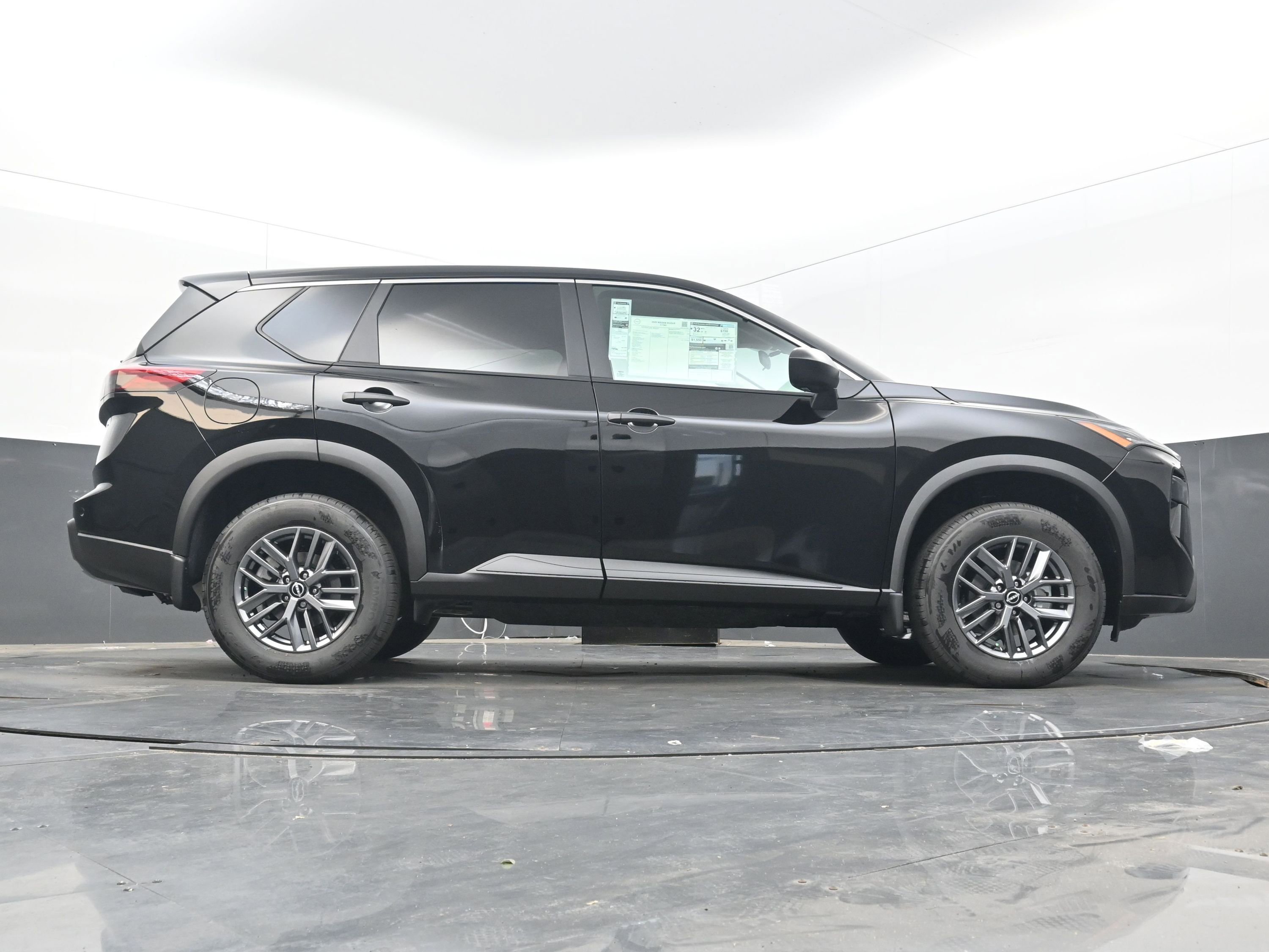 New 2026 Nissan Rogue S image 30