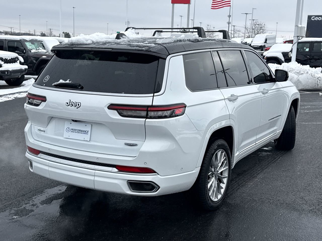 Used 2023 Jeep Grand Cherokee L Summit w/ Advanced Protech Group IV image 3