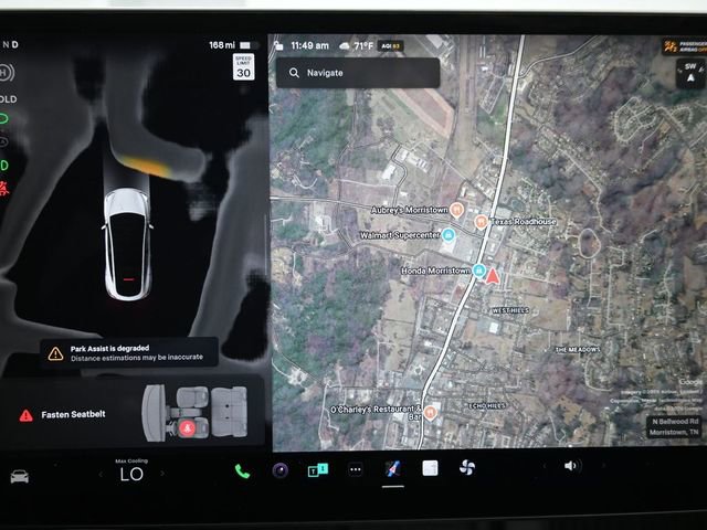 Used 2023 Tesla Model Y Long Range image 16