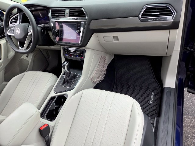 Used 2022 Volkswagen Tiguan SE FWD image 16