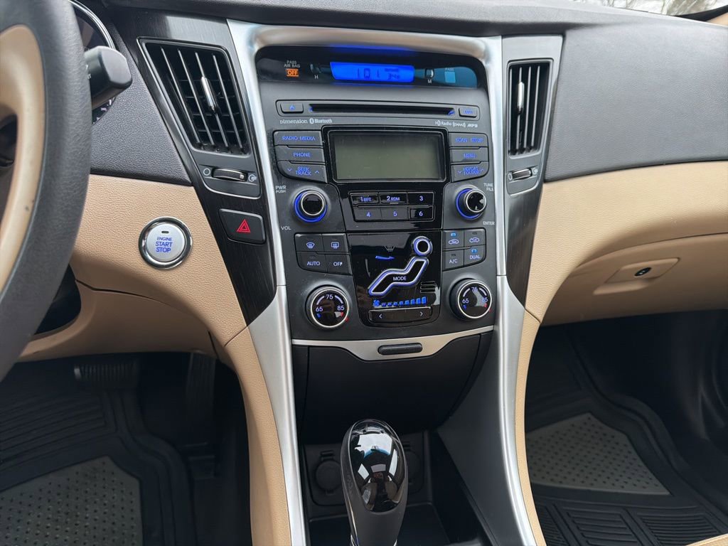 Used 2013 Hyundai Sonata Limited image 16
