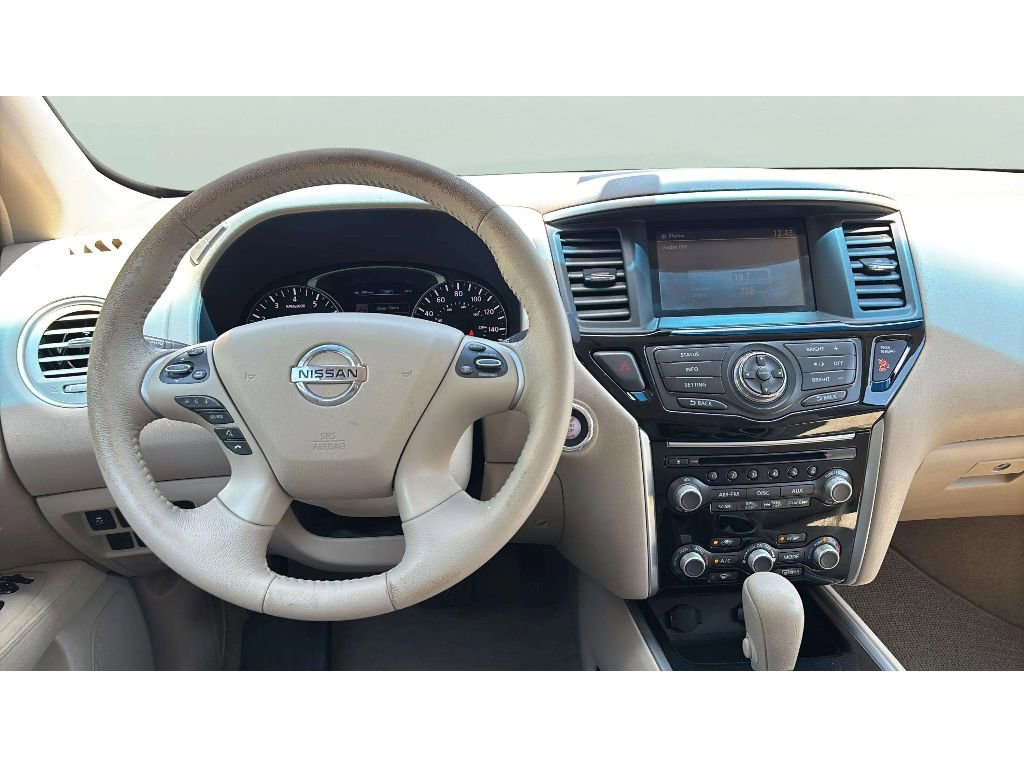 Used 2013 Nissan Pathfinder SV AWD/4WD image 15