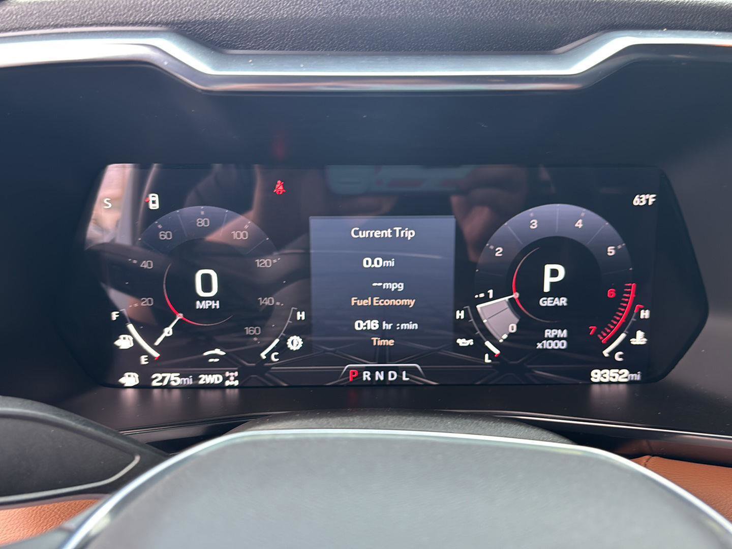 Used 2024 GMC Canyon AT4 w/ Technology Package image 9