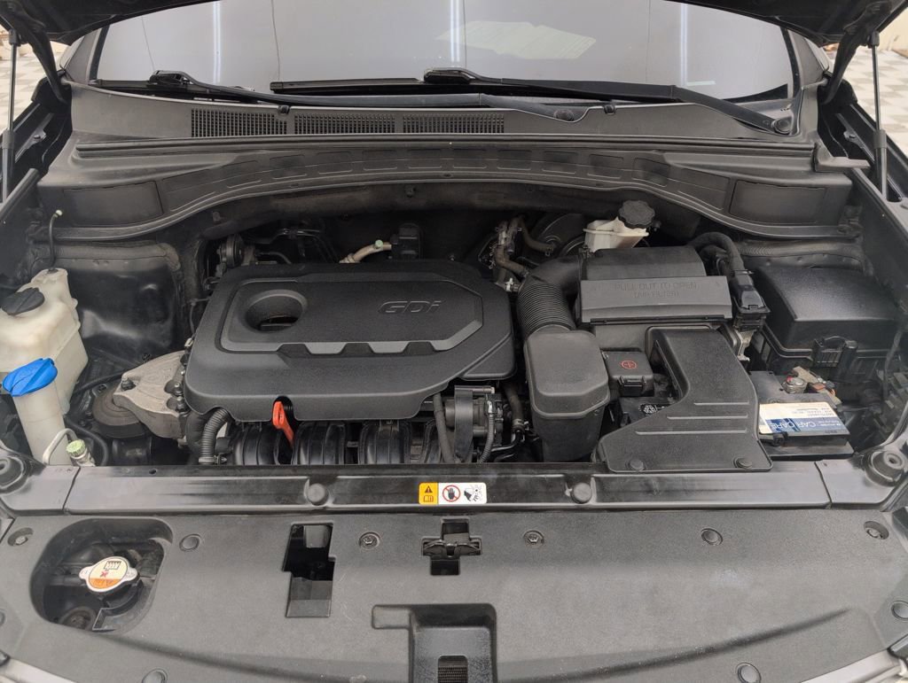 Used 2018 Hyundai Santa Fe Sport w/ 2.4L Value Package 02 image 37