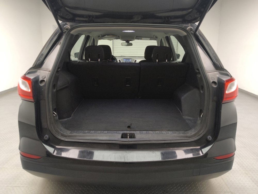 Used 2019 Chevrolet Equinox LS FWD image 29