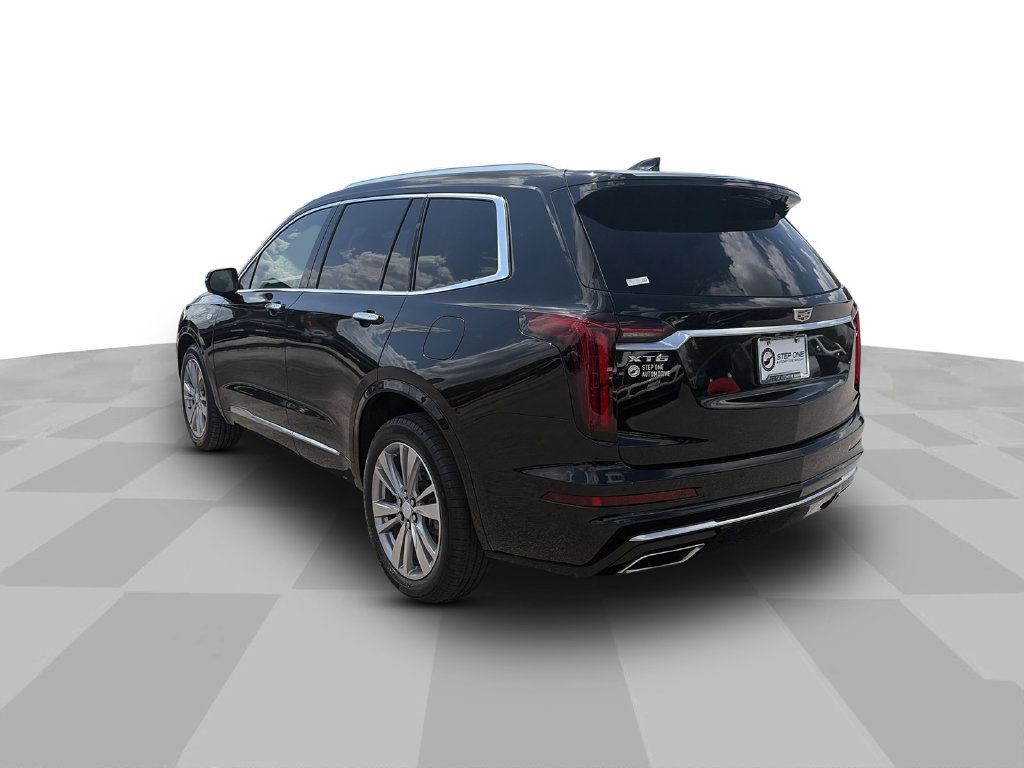 Used 2023 Cadillac XT6 Premium Luxury FWD image 5