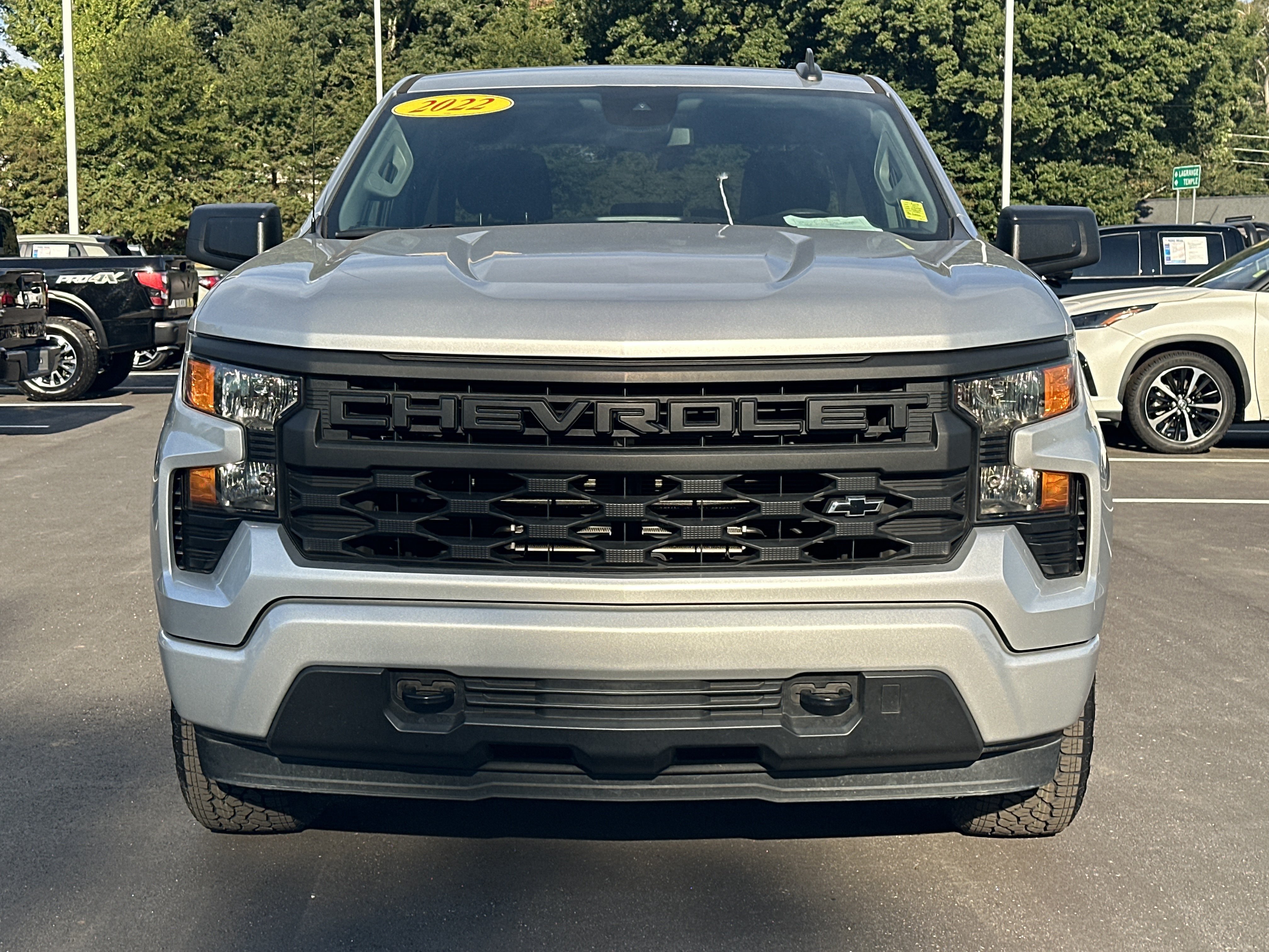 Used 2022 Chevrolet Silverado 1500 Custom w/ LPO, Dark Essentials Package AWD/4WD image 3