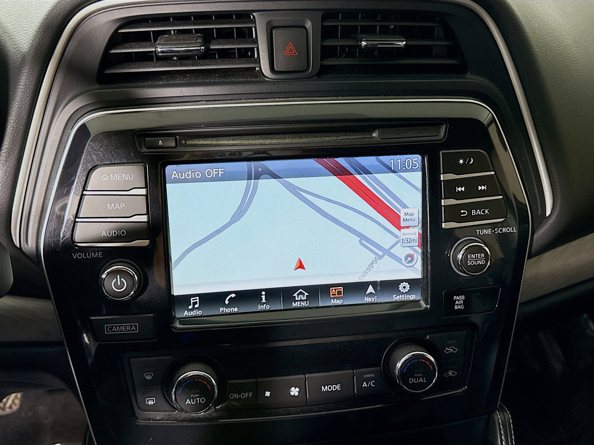 Used 2018 Nissan Maxima 3.5 SV image 18