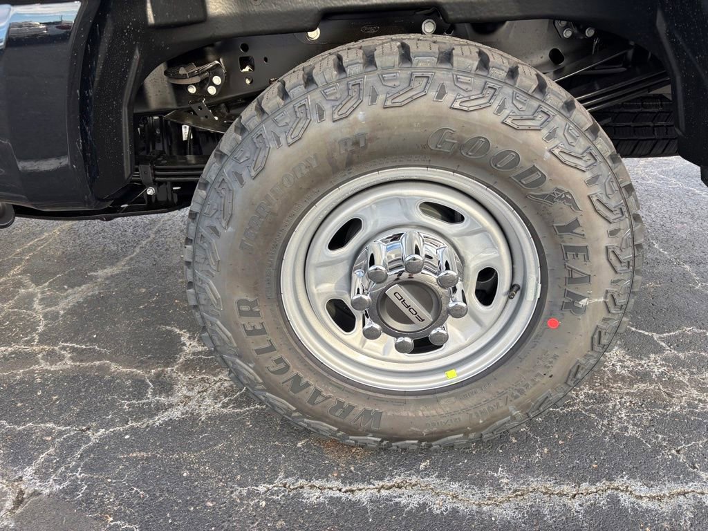 New 2026 Ford F350 XL w/ XL Off-Road Package image 10