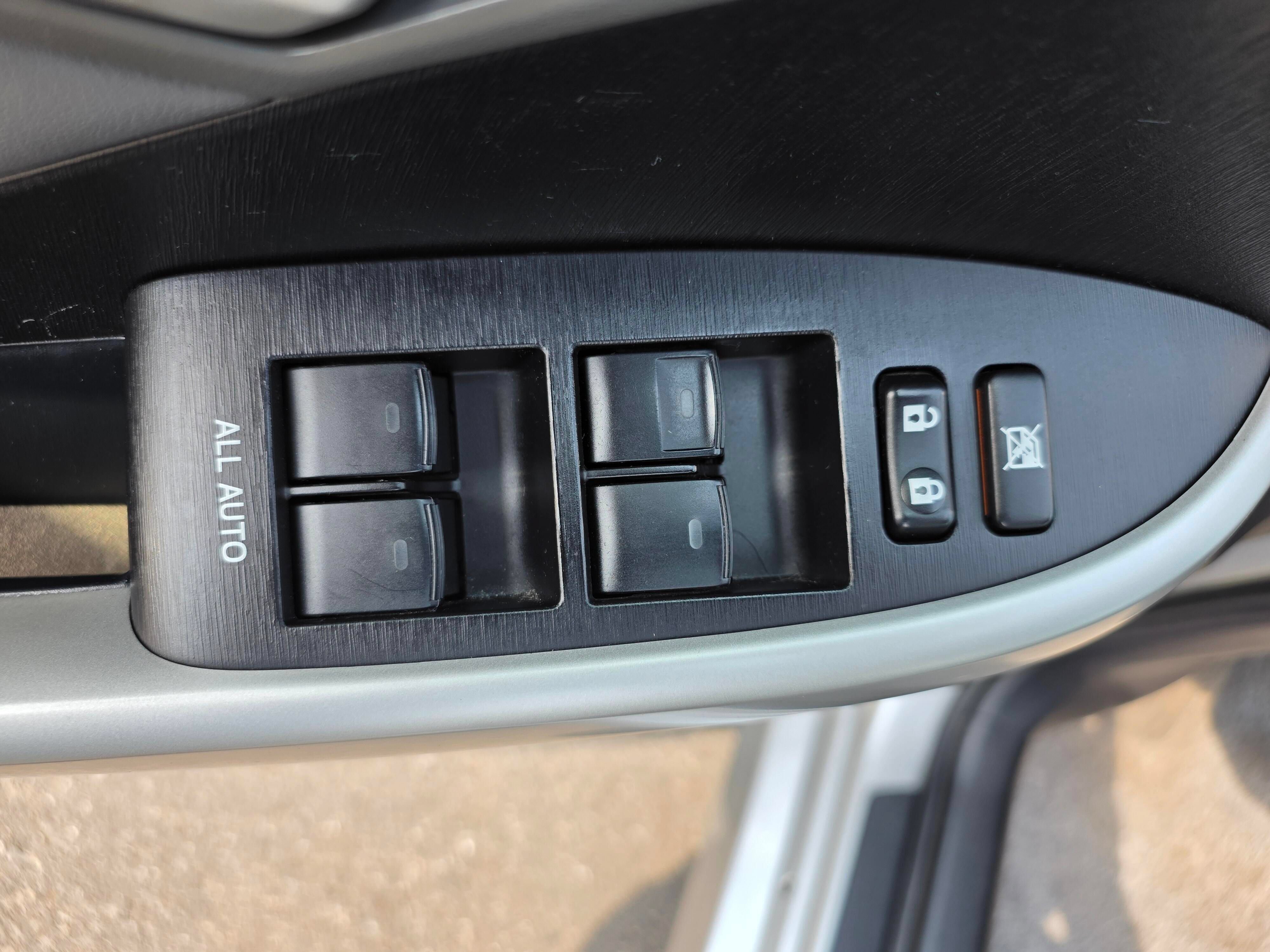 Used 2014 Toyota Prius Four FWD image 22