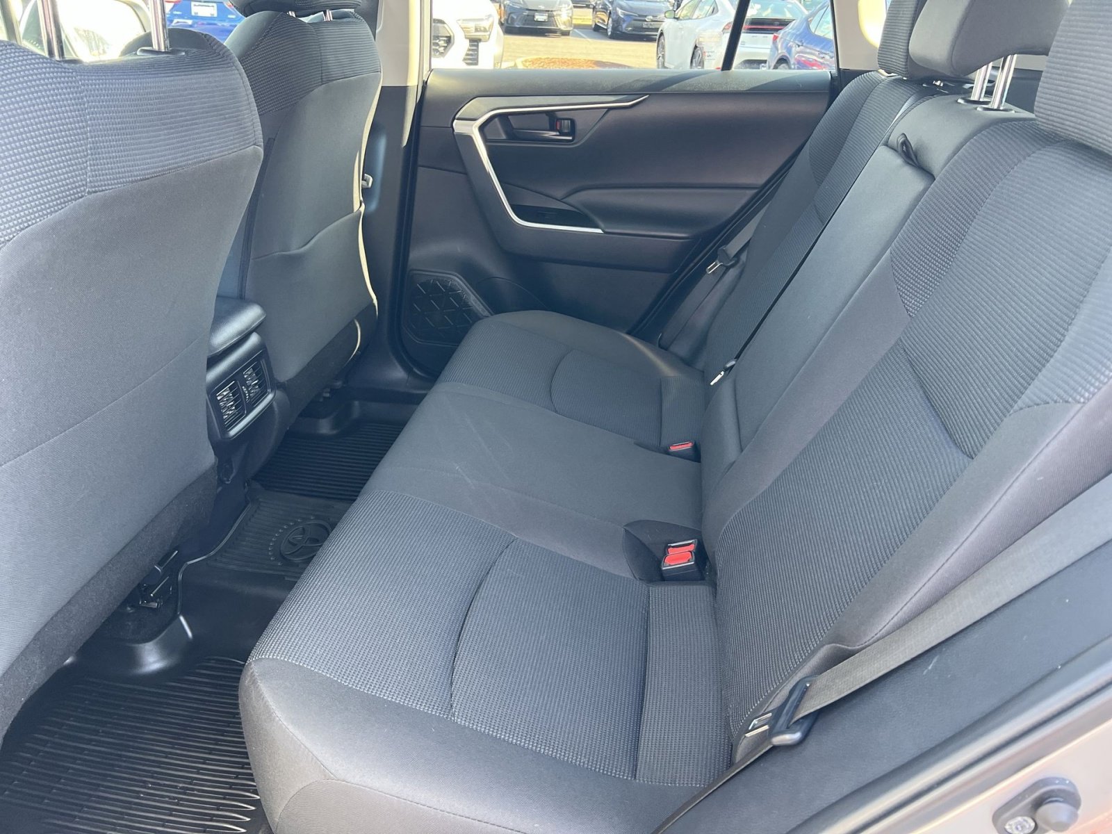 Used 2024 Toyota RAV4 LE image 25