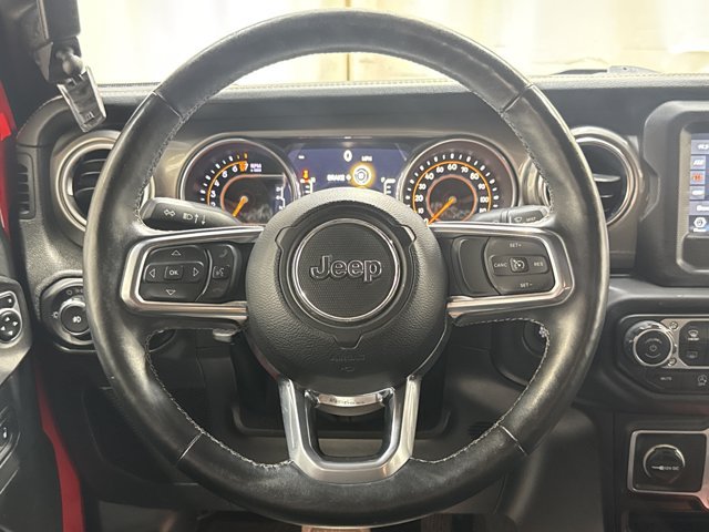 Used 2018 Jeep Wrangler Unlimited Sahara w/ Cold Weather Group AWD/4WD image 16