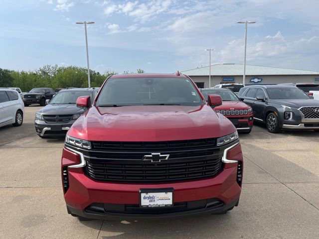 Used 2022 Chevrolet Tahoe RST w/ Luxury Package AWD/4WD image 2