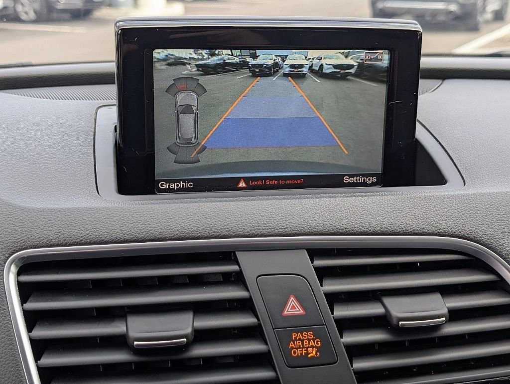 Used 2018 Audi Q3 2.0T Premium Plus w/ Premium Plus Package image 34