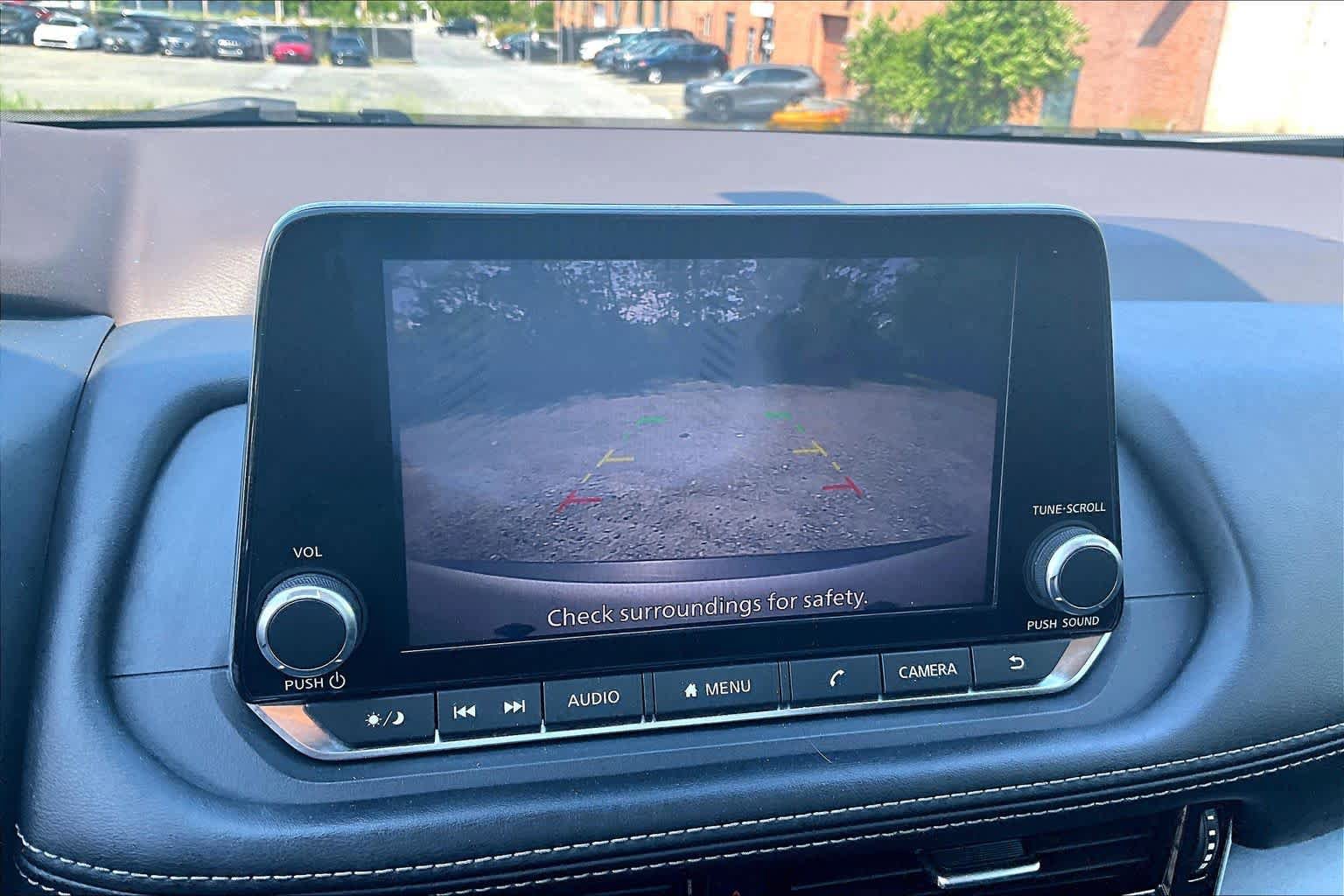 Used 2022 Nissan Rogue SV FWD image 27