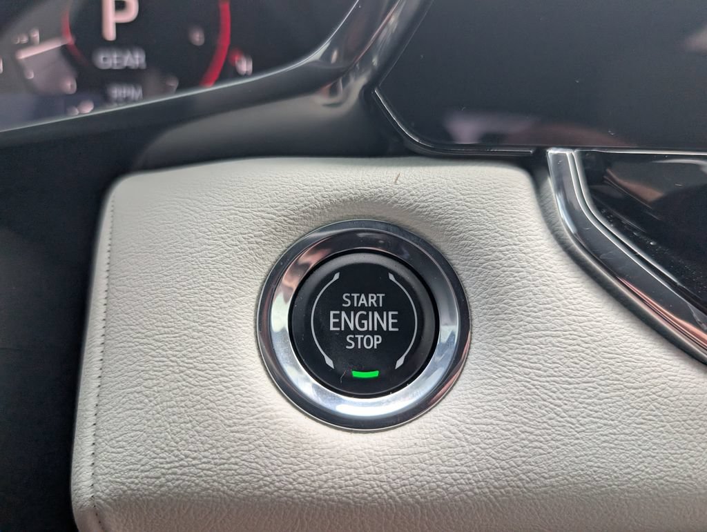 Used 2023 GMC Canyon AT4X AWD/4WD image 18