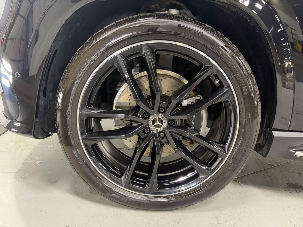 Used 2025 Mercedes-Benz GLS 580 4MATIC image 39