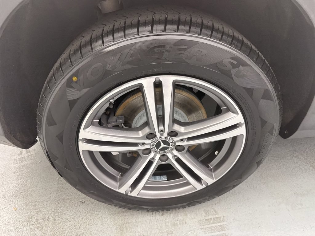 Used 2020 Mercedes-Benz GLC 300 4MATIC image 13