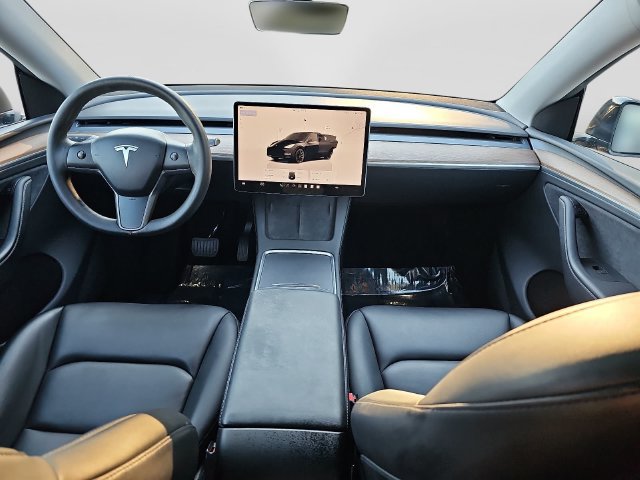 Used 2023 Tesla Model Y Long Range AWD/4WD image 9