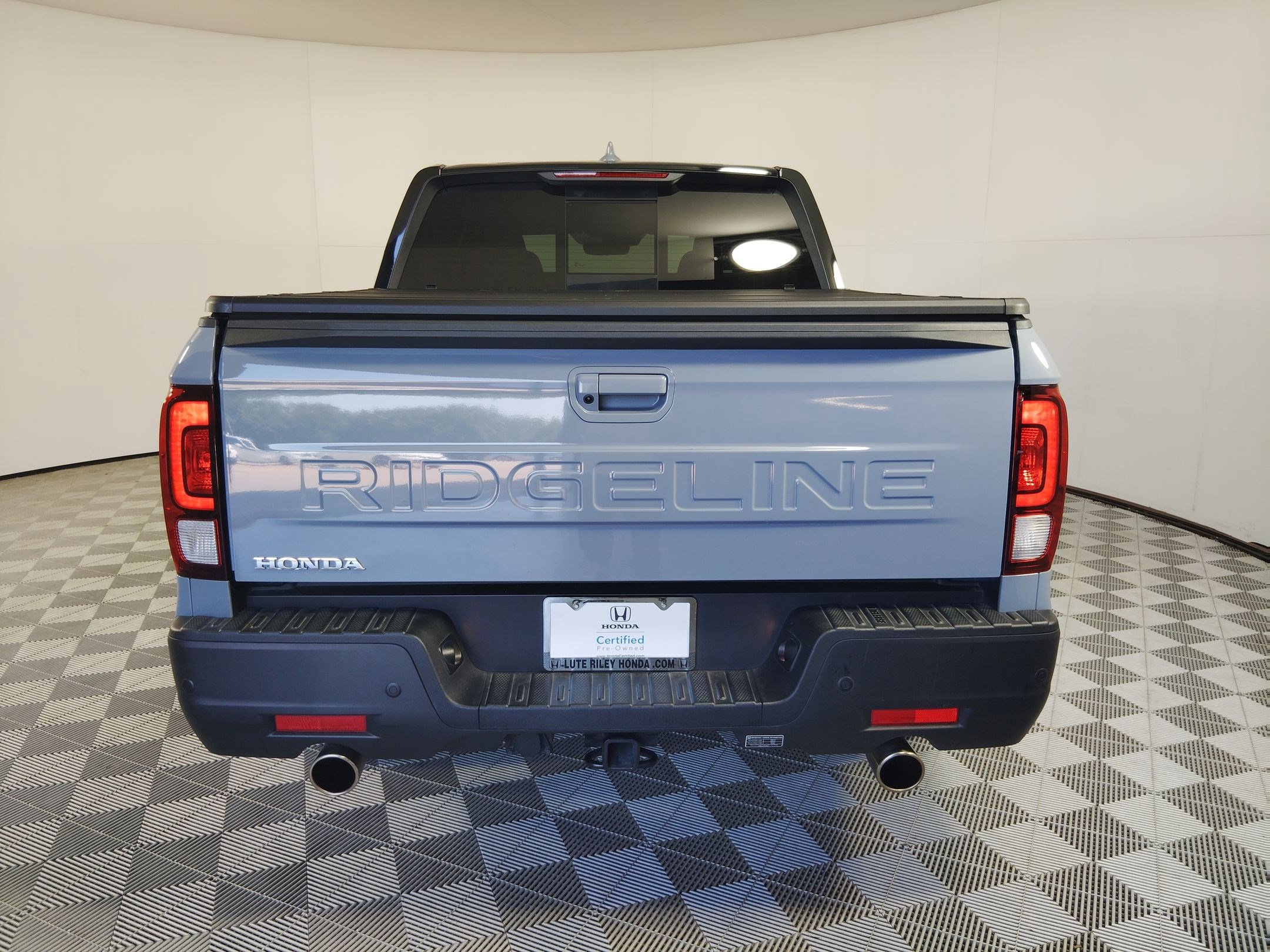 Certified 2025 Honda Ridgeline Black Edition image 10