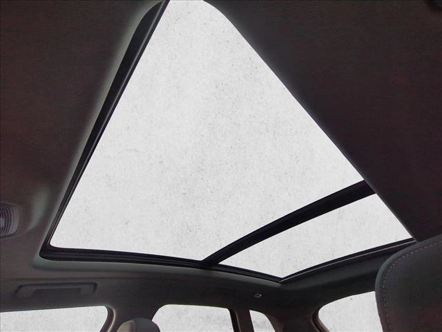 Used 2025 Audi Q5 Premium w/ Convenience Package image 23