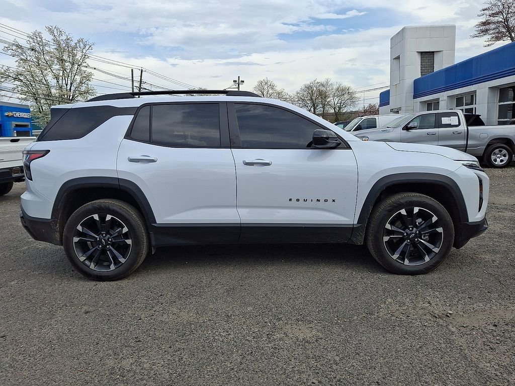 Used 2026 Chevrolet Equinox RS image 8