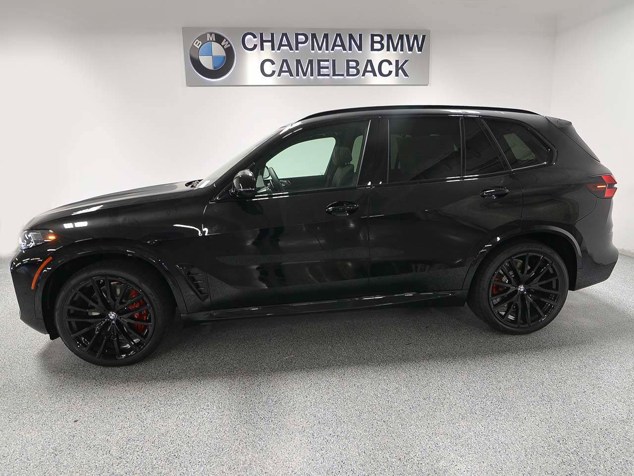 New 2026 BMW X5 M60i image 3